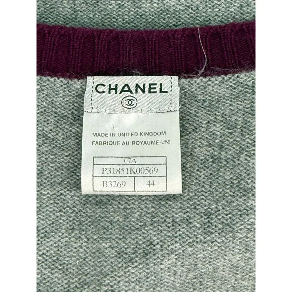 Chanel 2007A Grey and Purple Cashmere Beaded Crest Detail V Neck Sweater